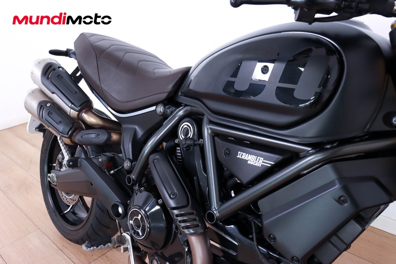 Motorbike image 13