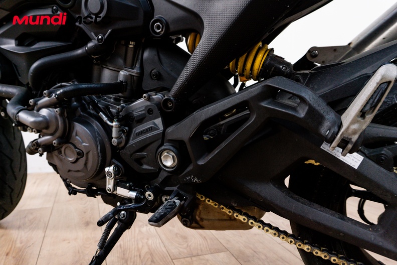 Motorbike image 8