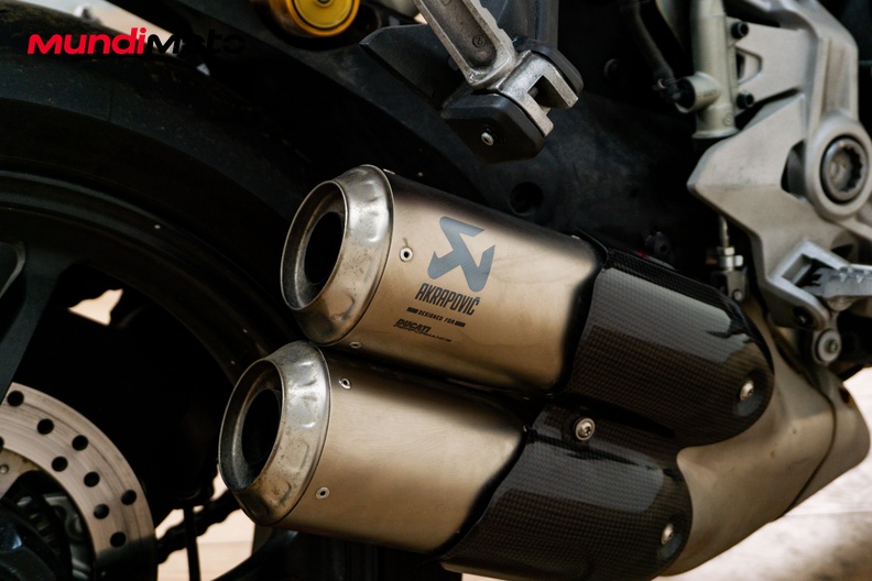 Motorbike image 12