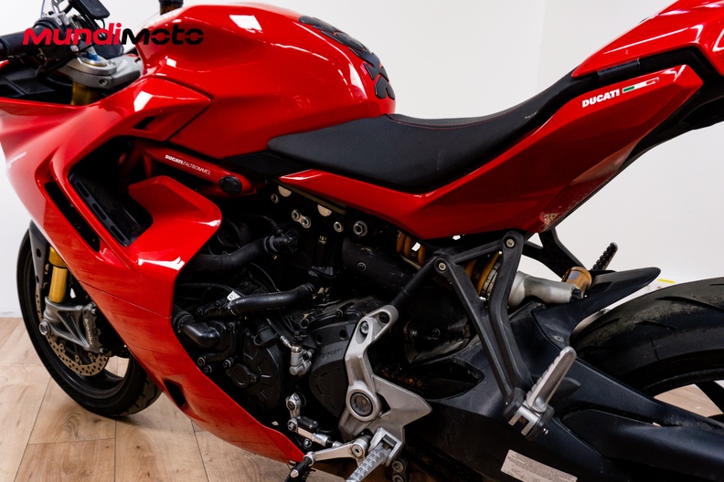 Motorbike image 8