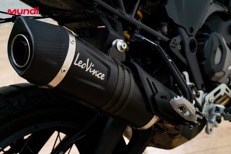 Motorbike image 12