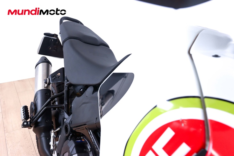 Motorbike image 13