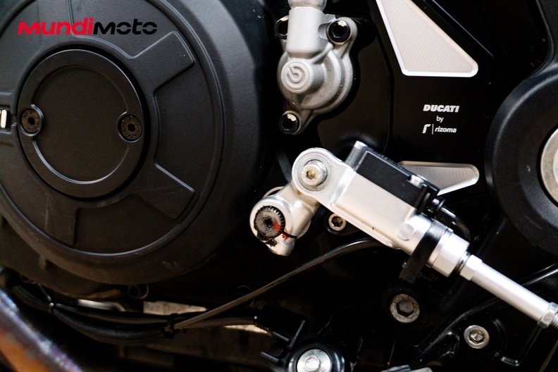 Motorbike image 15