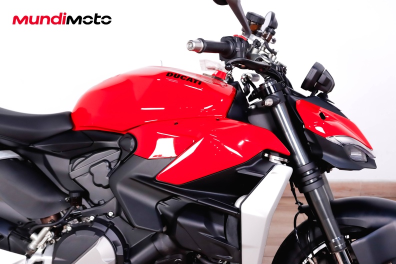 Motorbike image 12
