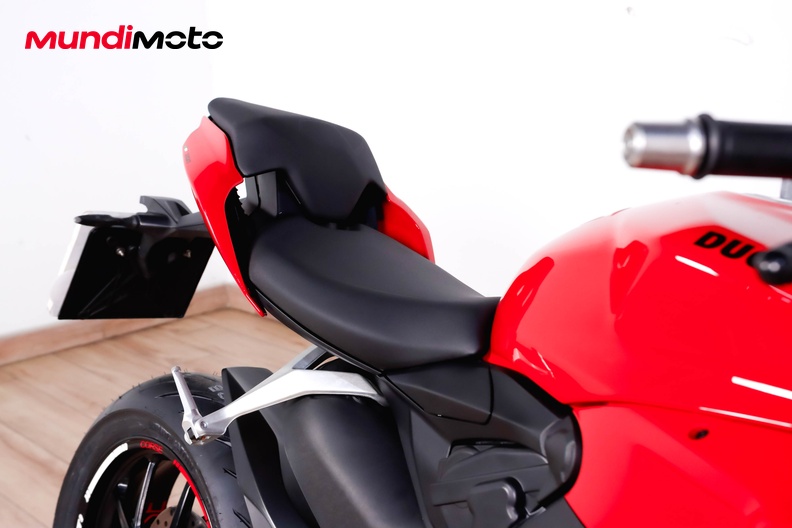 Motorbike image 13