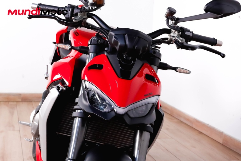 Motorbike image 4