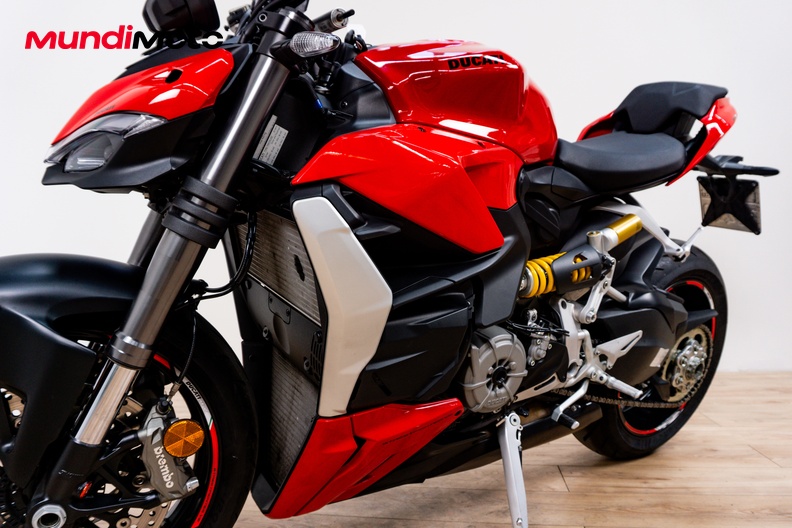 Motorbike image 9