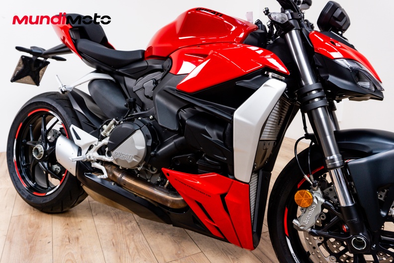Motorbike image 4
