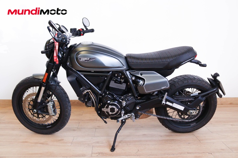 Motorbike image 5