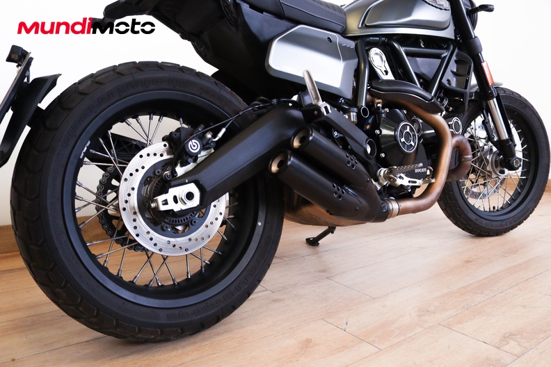 Motorbike image 3