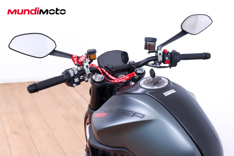 Motorbike image 10