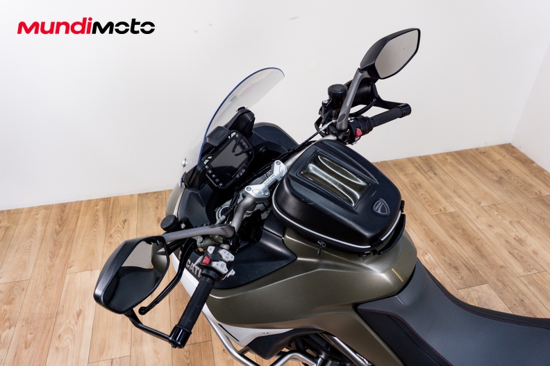 Motorbike image 10
