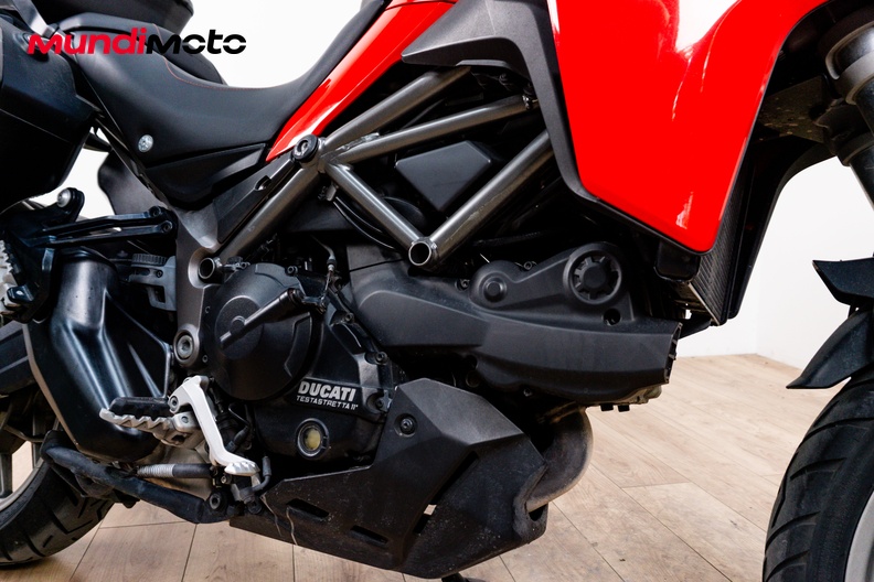 Motorbike image 4