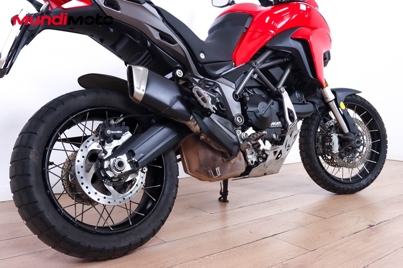 Motorbike image 3
