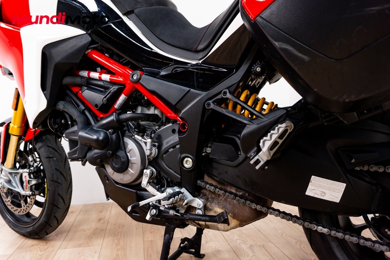 Motorbike image 8