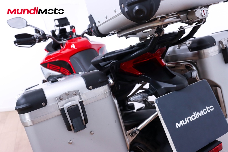 Motorbike image 9