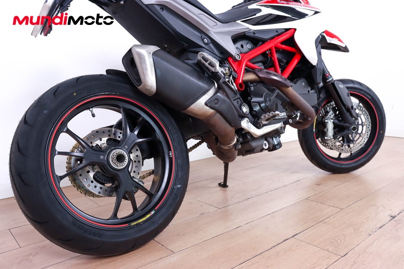 Motorbike image 3