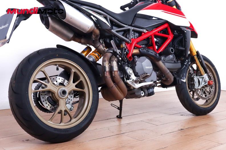 Motorbike image 3