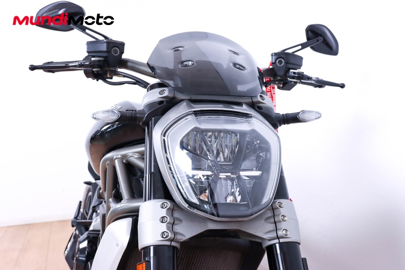 Motorbike image 4