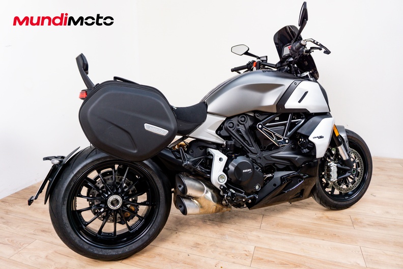 Motorbike image 2