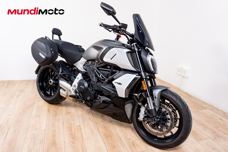 Motorbike image 1