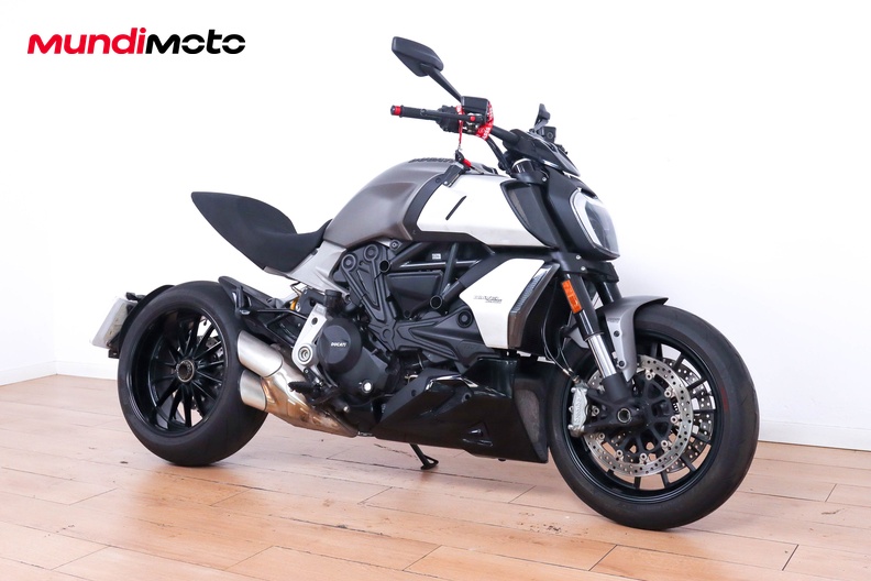 Motorbike image 1