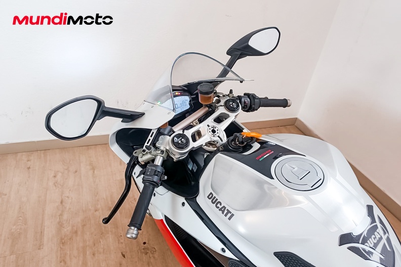 Motorbike image 10