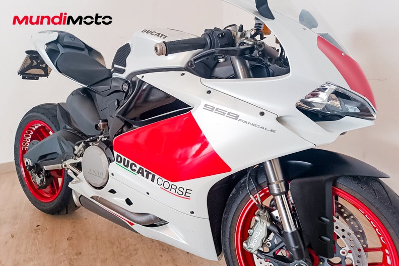 Motorbike image 4