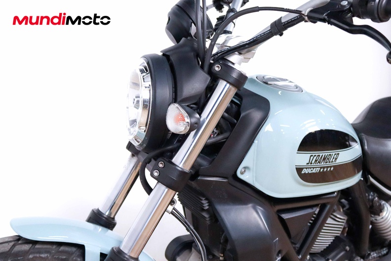 Motorbike image 6