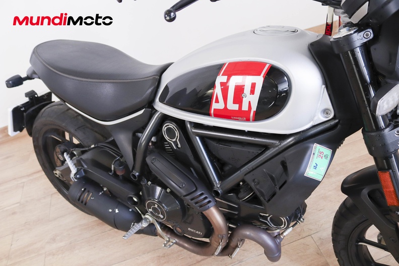 Motorbike image 12