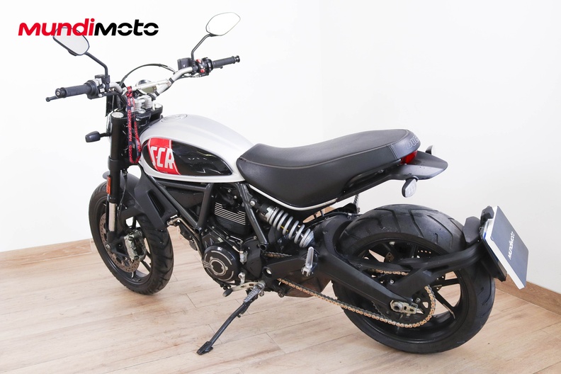 Motorbike image 7