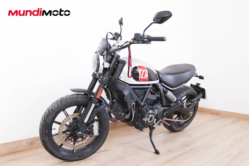 Motorbike image 6