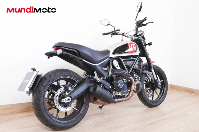 Motorbike image 1