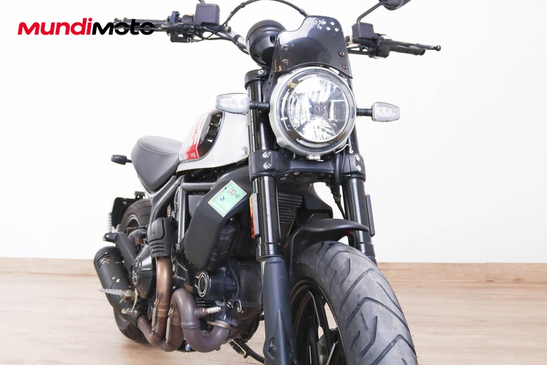 Motorbike image 4