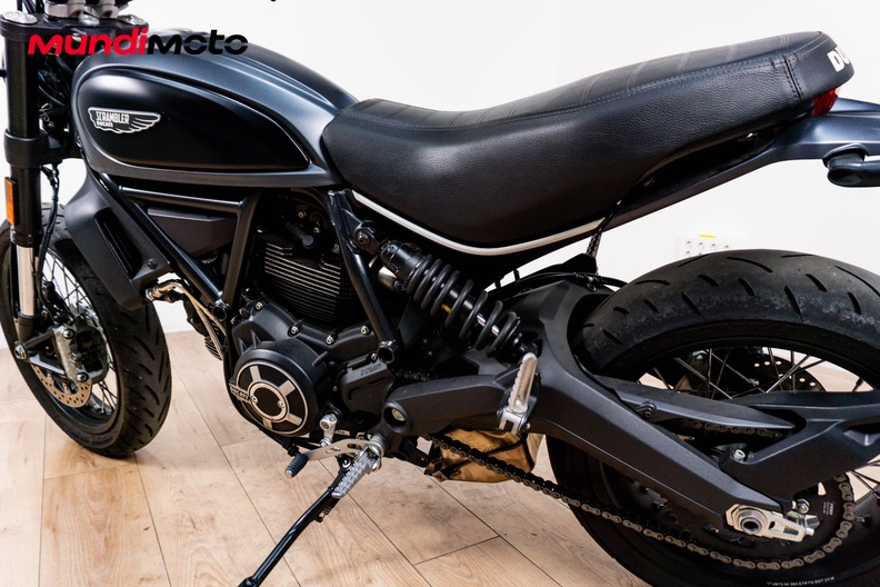 Motorbike image 8