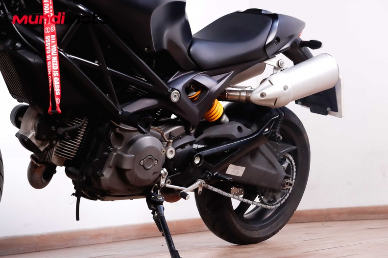 Motorbike image 8