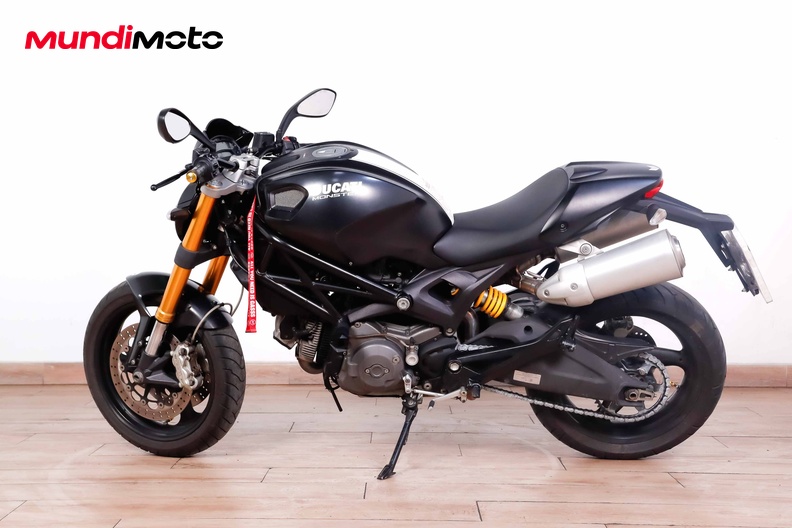 Motorbike image 5