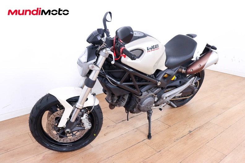 Motorbike image 7