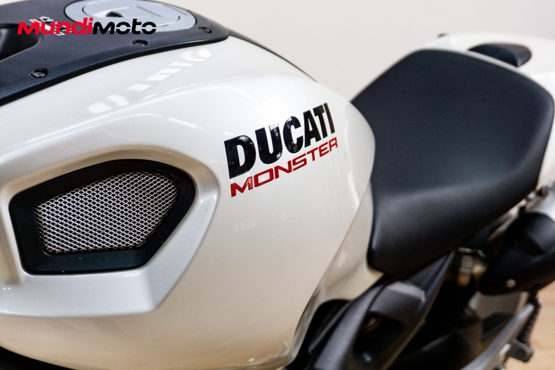Motorbike image 12