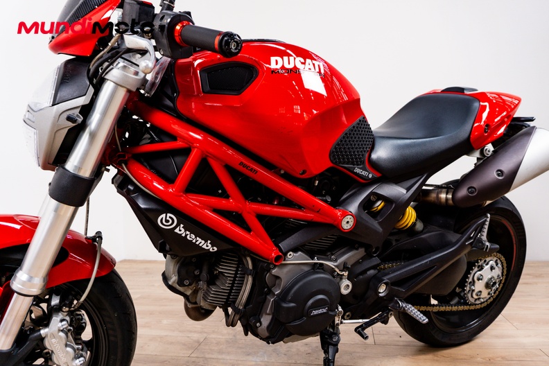 Motorbike image 9