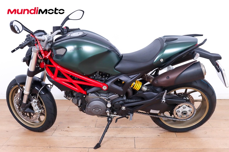 Motorbike image 5