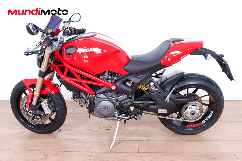 Motorbike image 5