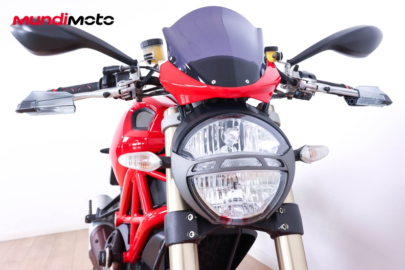 Motorbike image 4