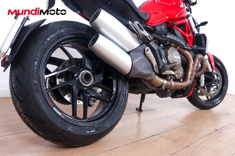 Motorbike image 3