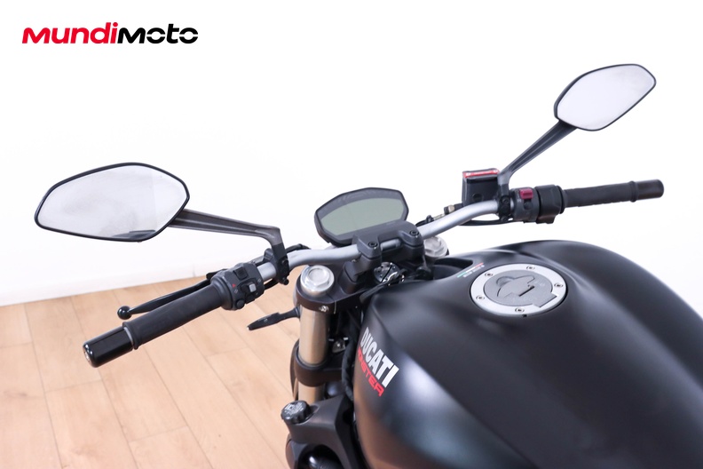 Motorbike image 10