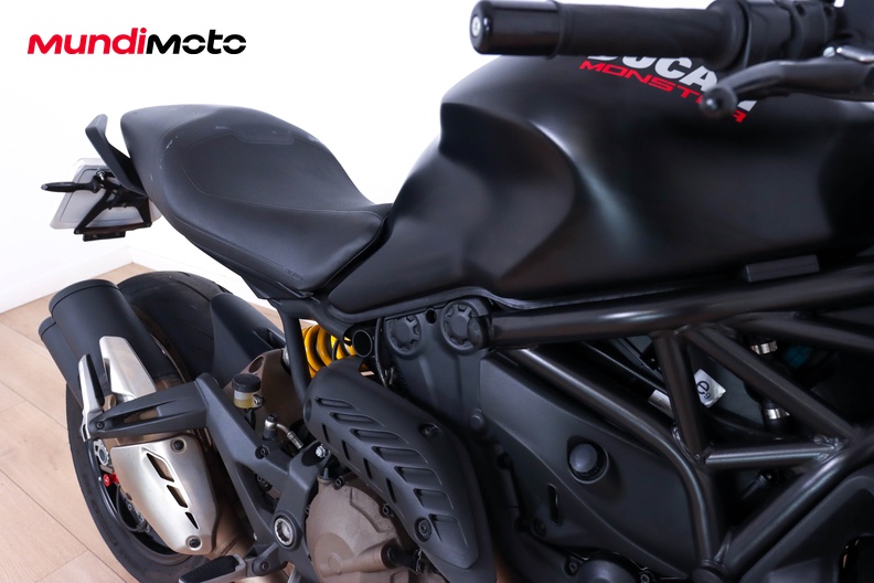 Motorbike image 13