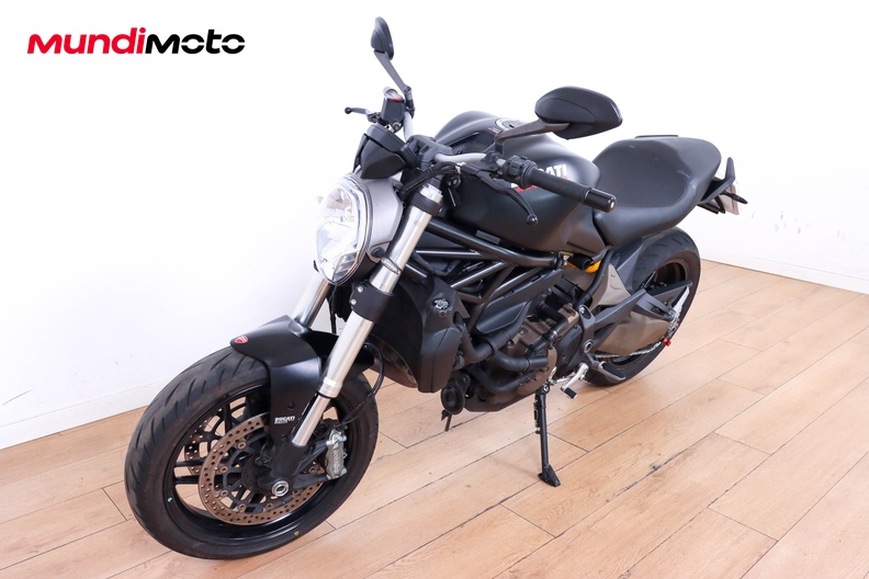 Motorbike image 7
