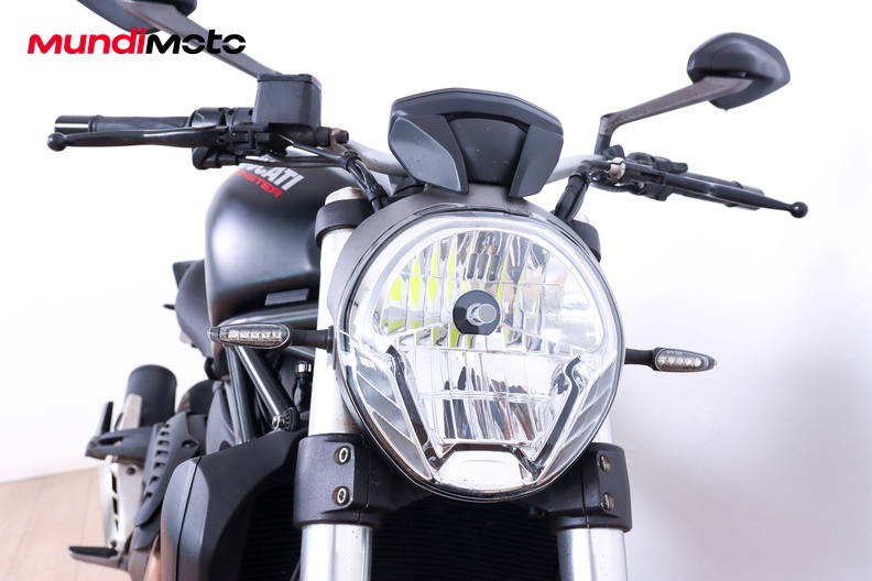 Motorbike image 4