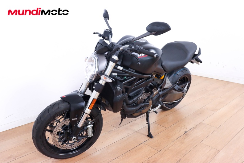 Motorbike image 7