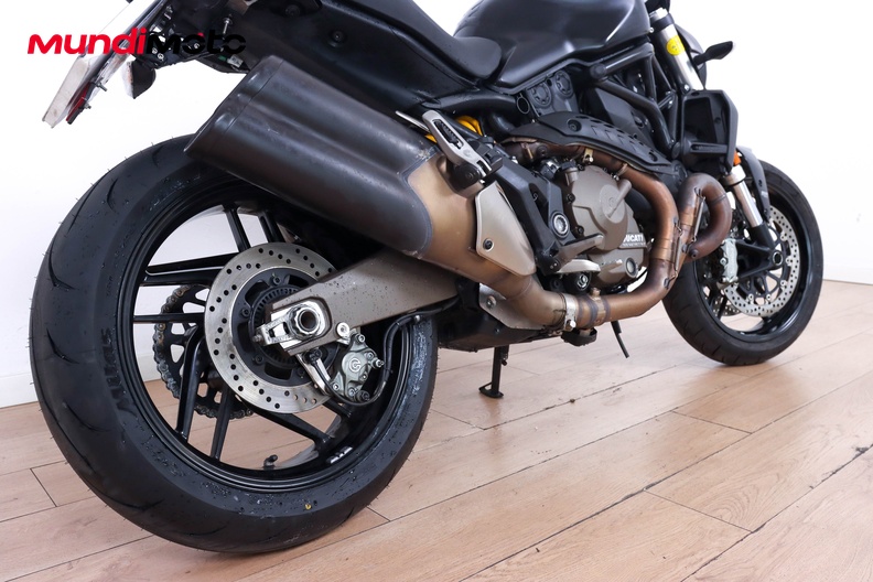 Motorbike image 3